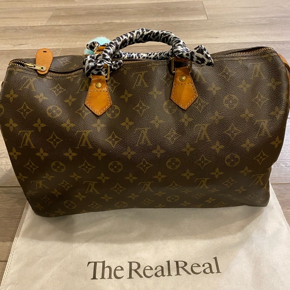 Louis Vuitton Handbags - Louis Vuitton Monogram speedy 35